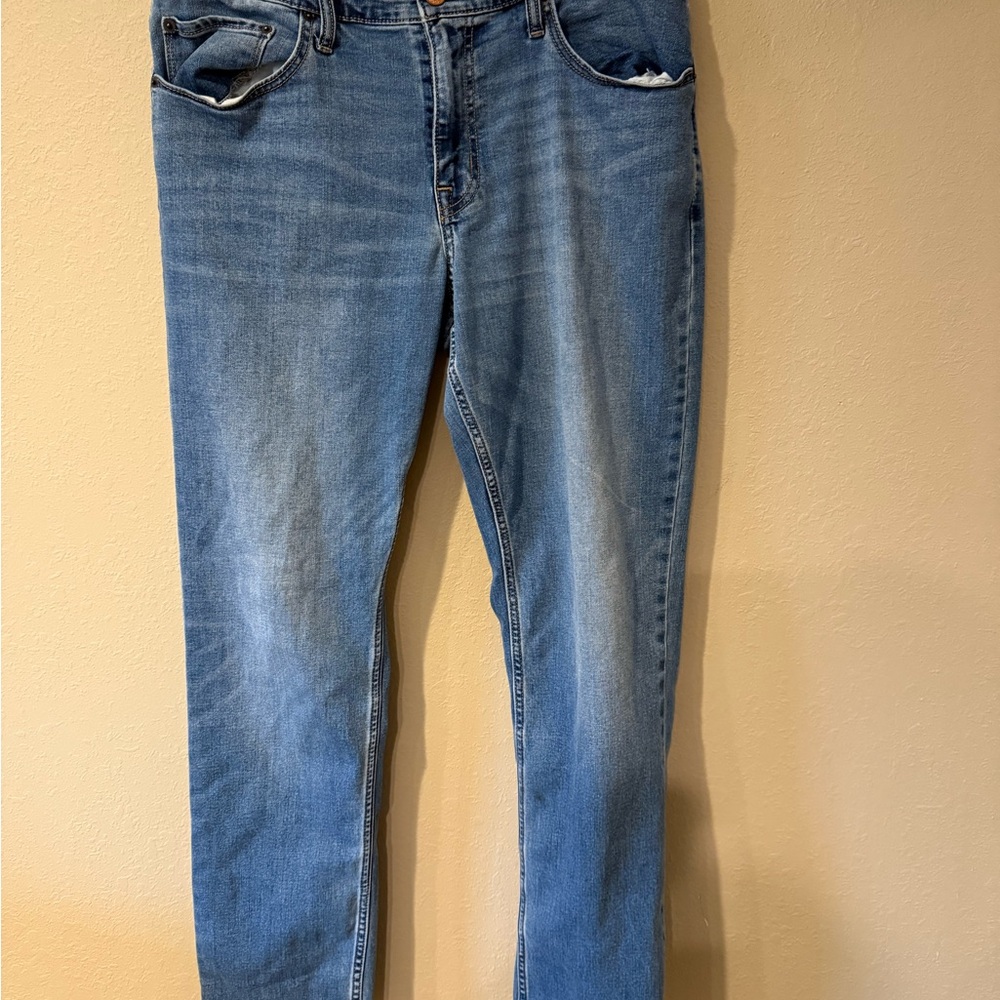 Goodfellow & Co Relaxed Fit Light Blue Jeans